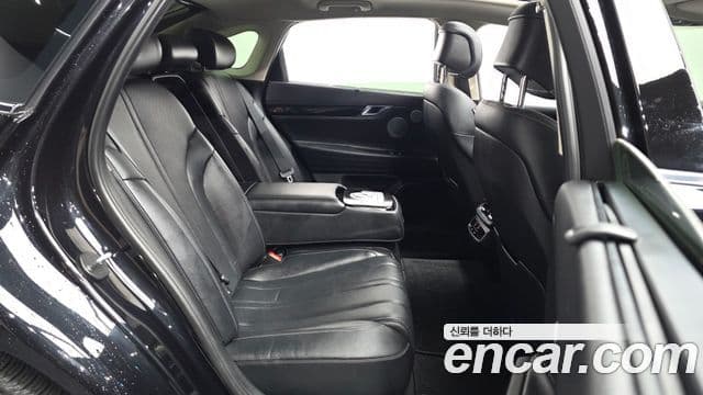 Genesis Electrified G80 2022 — Şəkil 12/20