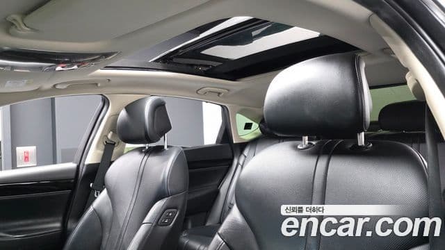 Genesis Electrified G80 2022 — Şəkil 18/20