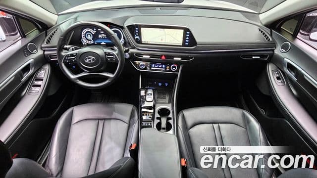 Hyundai Sonata Hybrid 2022 — Photo 5/20