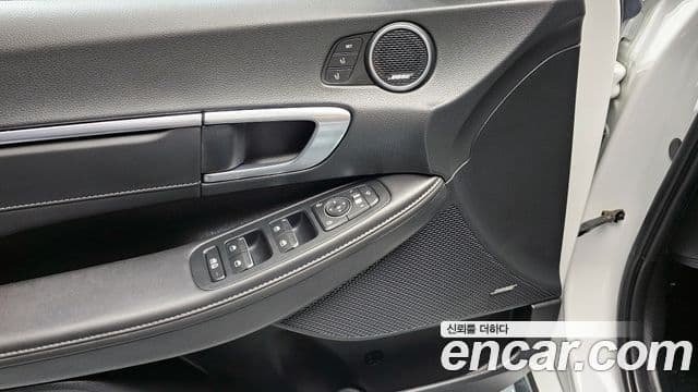 Hyundai Sonata Hybrid 2022 — Photo 4/20