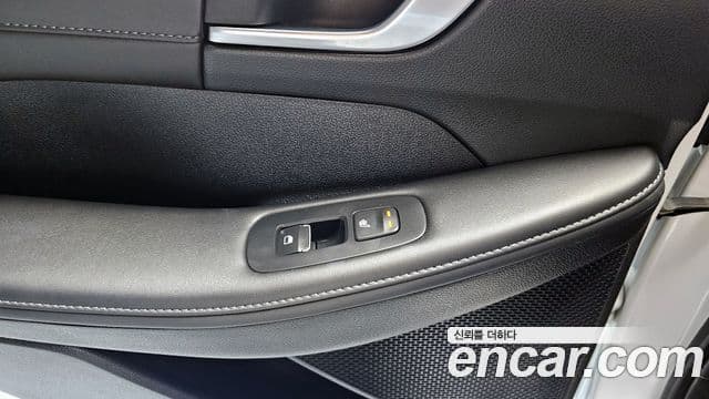 Hyundai Sonata Hybrid 2022 — Photo 14/20