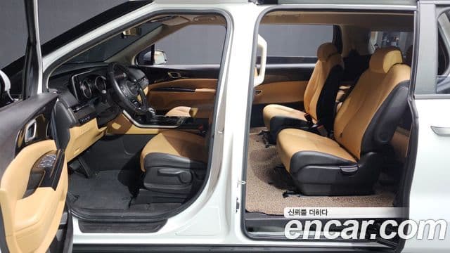Kia Carnival 2022 — Şəkil 18/20