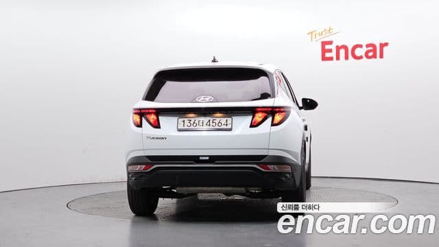 Hyundai Tucson Hybrid 2022 — ფოტო 19/20