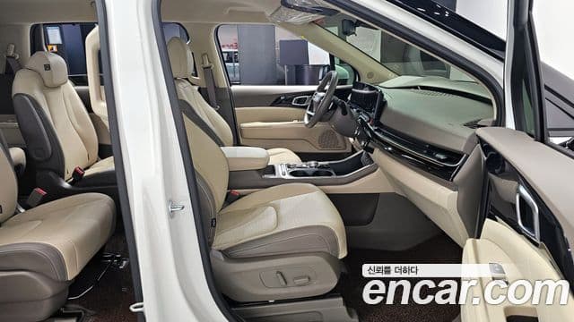 Kia Carnival 2025 — Şəkil 10/20