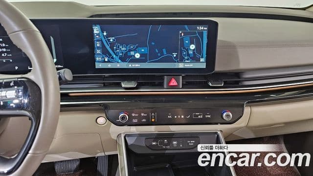 Kia Carnival 2025 — Şəkil 15/20