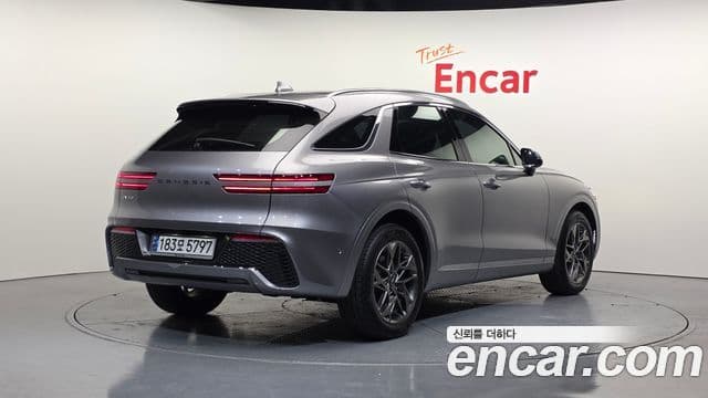Genesis GV70 2021 — Şəkil 2/20
