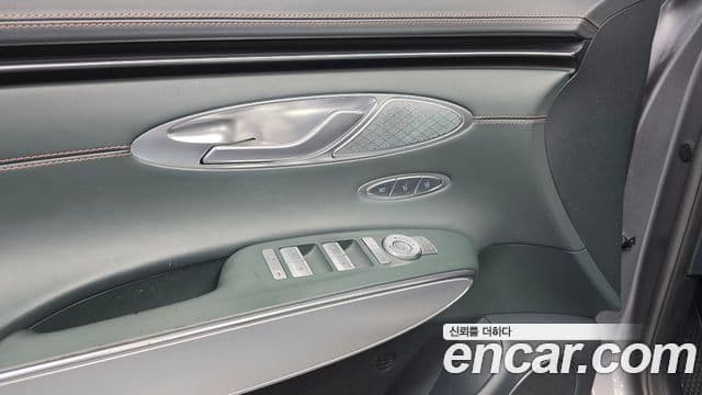 Genesis GV70 2021 — Şəkil 16/20