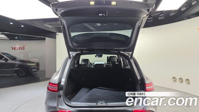 Genesis GV70 2021 — фото 20 из 20