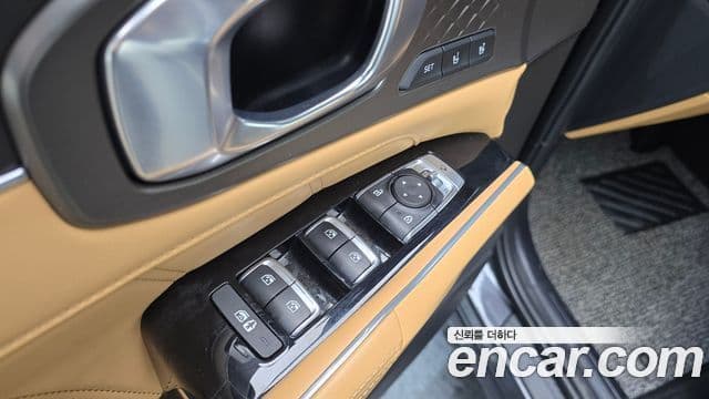 Kia Sorento 2023 — ფოტო 14/20
