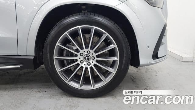 Mercedes-Benz GLE-Class 2025 — Фото 4/20