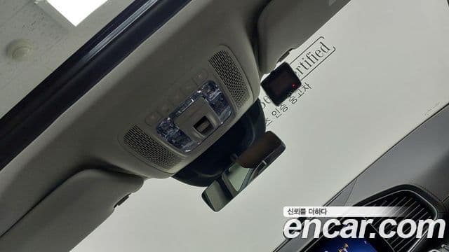 Mercedes-Benz GLE-Class 2025 — Фото 17/20