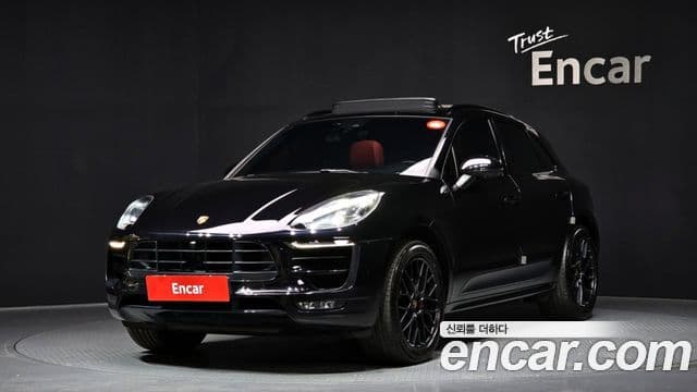 Porsche Macan 2018 — Şəkil 20/20