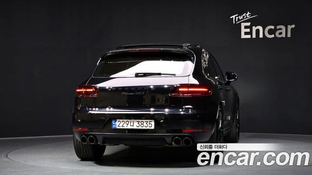 Porsche Macan 2018 — Şəkil 3/20