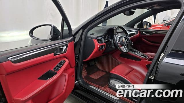 Porsche Macan 2018 — Şəkil 9/20