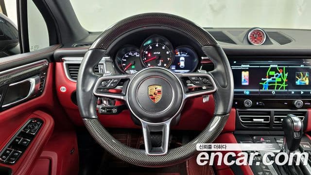 Porsche Macan 2018 — Şəkil 12/20
