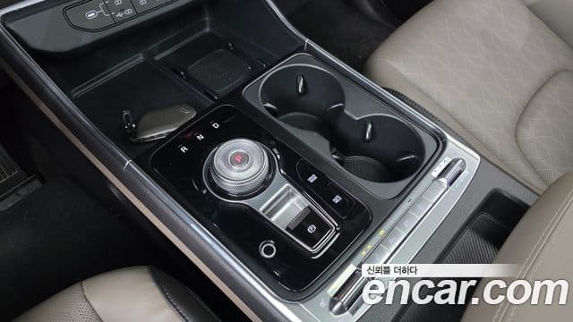 Kia Carnival 2024 — Şəkil 9/20