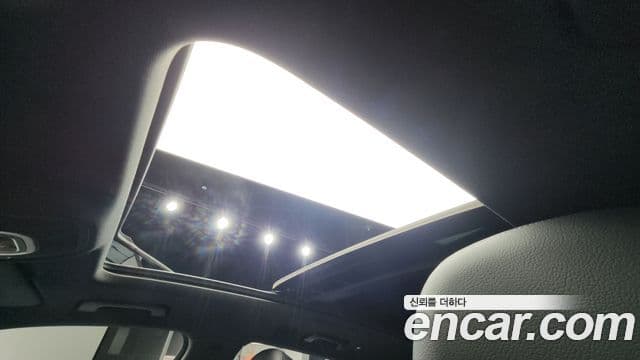 Audi Q5 2020 — Şəkil 18/20