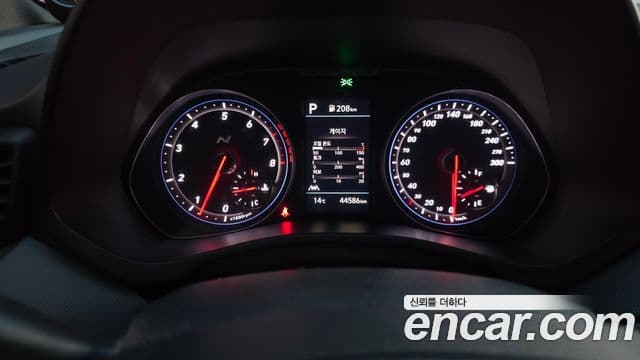 Hyundai Veloster 2022 — Şəkil 17/20