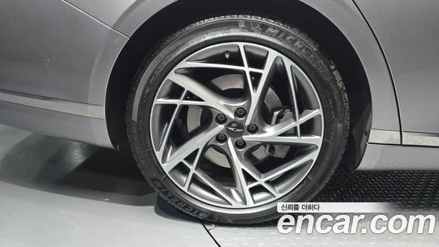 Genesis G90 2022 — ფოტო 5/20