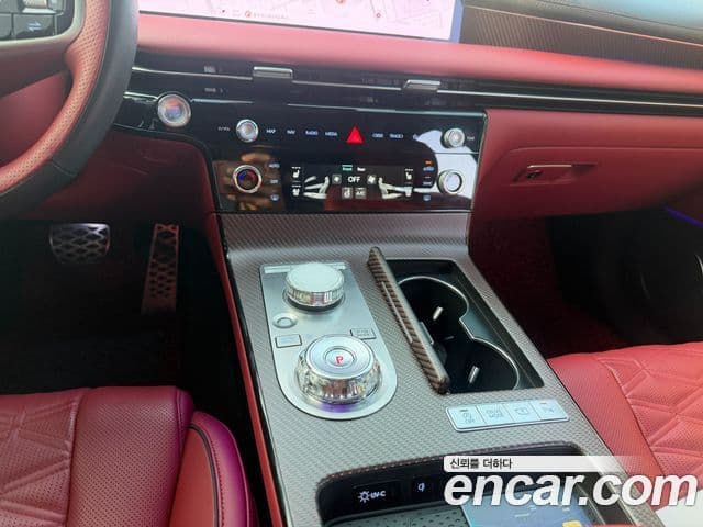 Genesis G80 2024 — Photo 10/20