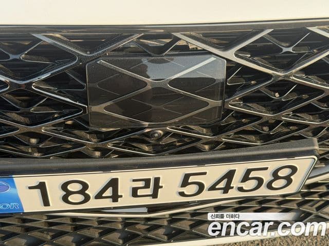 Genesis G80 2024 — Photo 16/20
