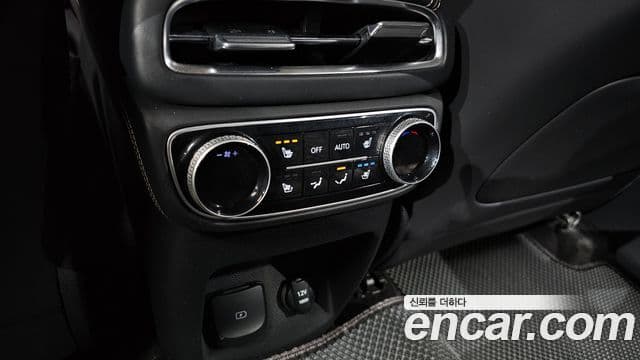 Genesis GV80 2022 — ფოტო 19/20