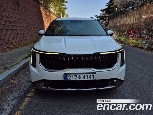 Kia Carnival 2024 — Şəkil 2/20