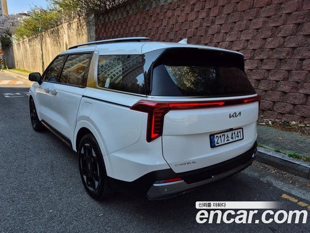Kia Carnival 2024 — Şəkil 4/20