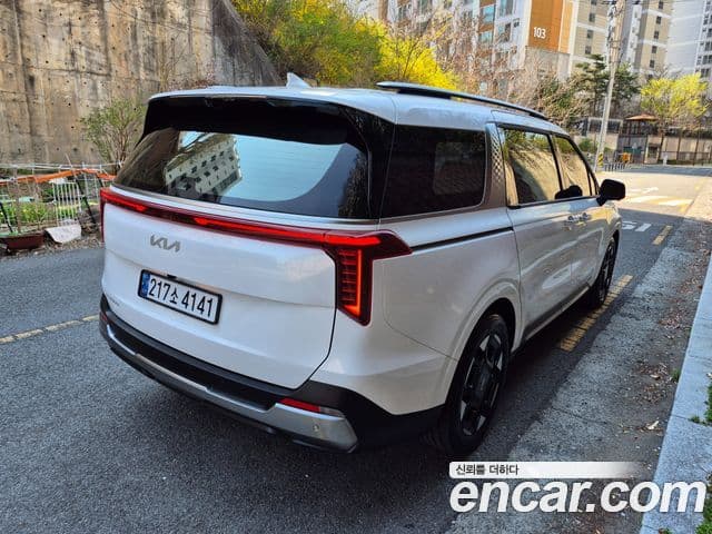 Kia Carnival 2024 — Şəkil 5/20