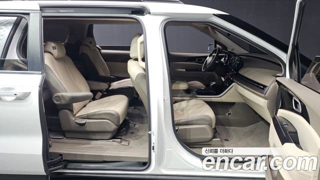 Kia Carnival 2022 — Şəkil 12/20