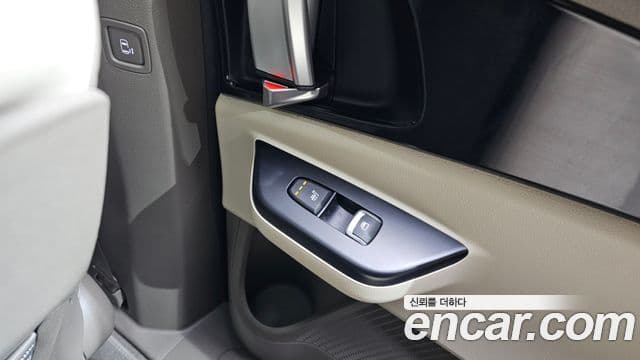 Kia Carnival 2022 — Şəkil 19/20
