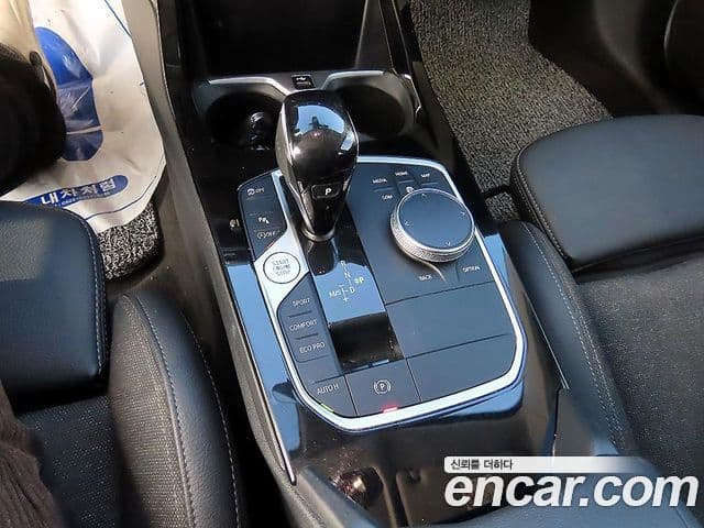 BMW 1 Series 2022 — ფოტო 8/18
