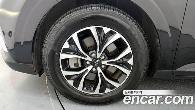 Kia Carnival 2020 — Фото 5/20