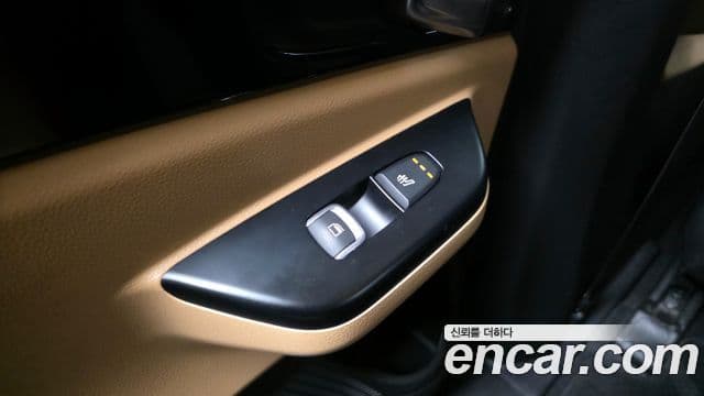 Kia Carnival 2020 — Фото 19/20