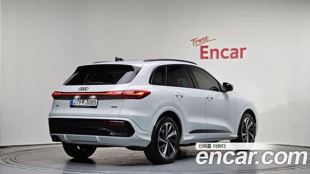Audi Q5 2025 — Şəkil 2/20