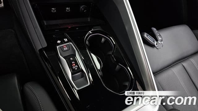 Audi Q5 2025 — Şəkil 9/20