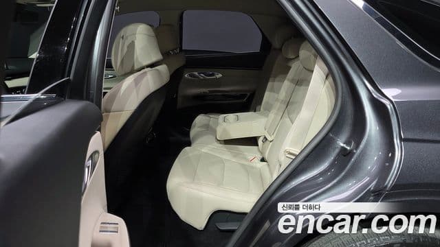Genesis GV70 2021 — Şəkil 12/20