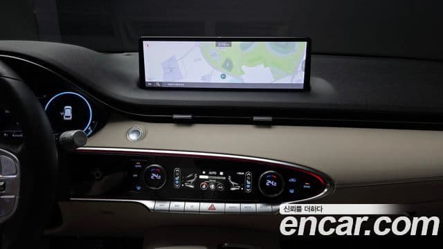 Genesis GV70 2021 — Şəkil 14/20