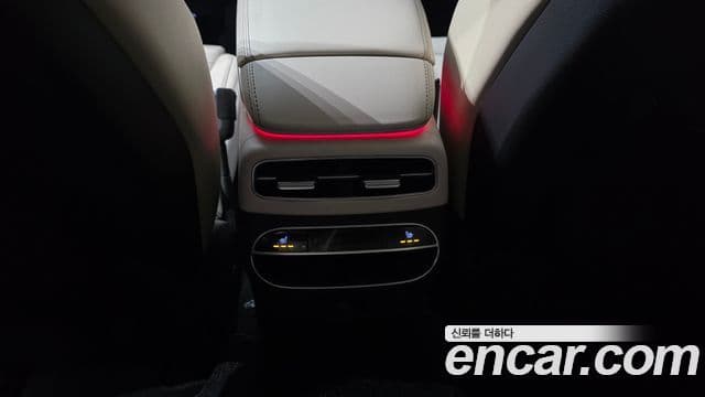 Genesis GV70 2021 — Şəkil 19/20