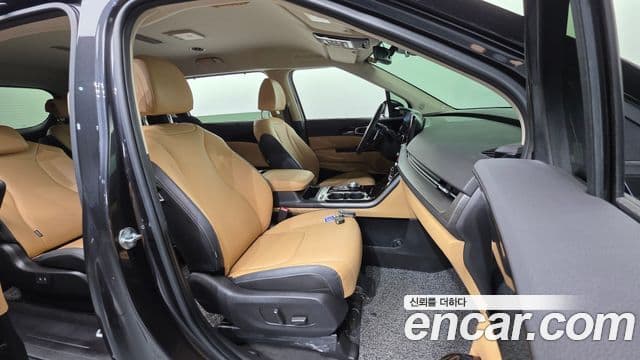 Kia Carnival 2022 — Şəkil 9/20