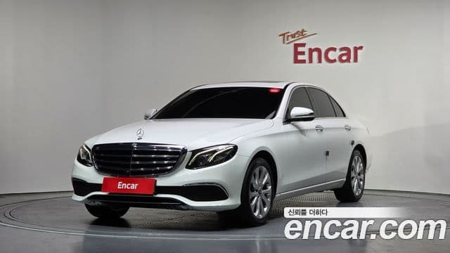 Mercedes-Benz E-Class 2018 — Фото 20/20