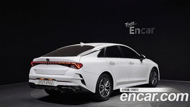 Kia K5 2021 — Şəkil 2/20