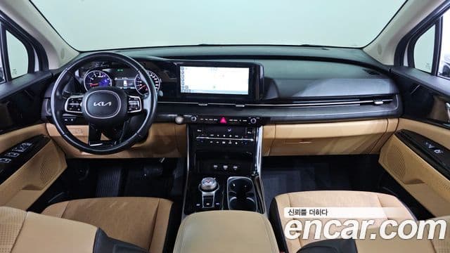 Kia Carnival 2022 — ფოტო 7/20