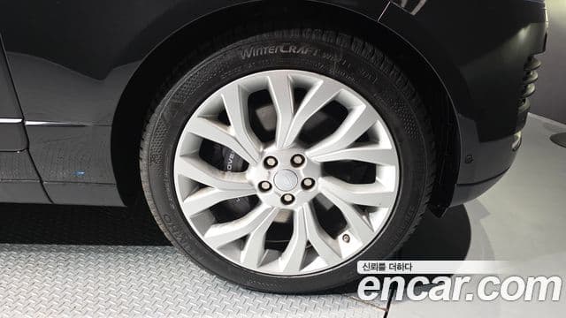 Land Rover Range Rover 2018 — фото 4 из 20