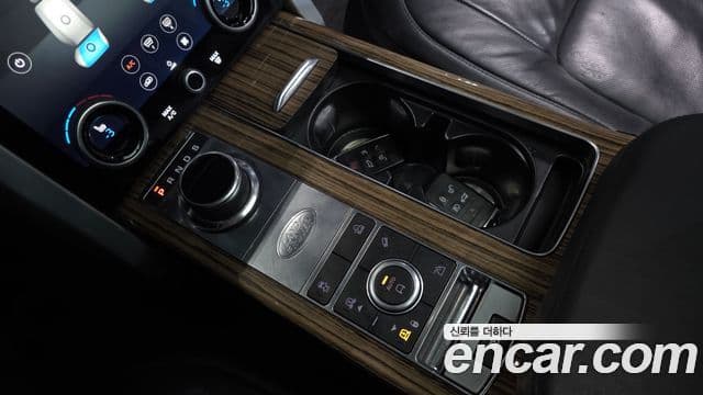 Land Rover Range Rover 2018 — фото 7 из 20