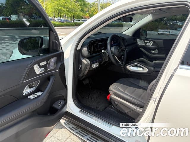 Mercedes-Benz GLE-Class 2025 — ფოტო 6/20
