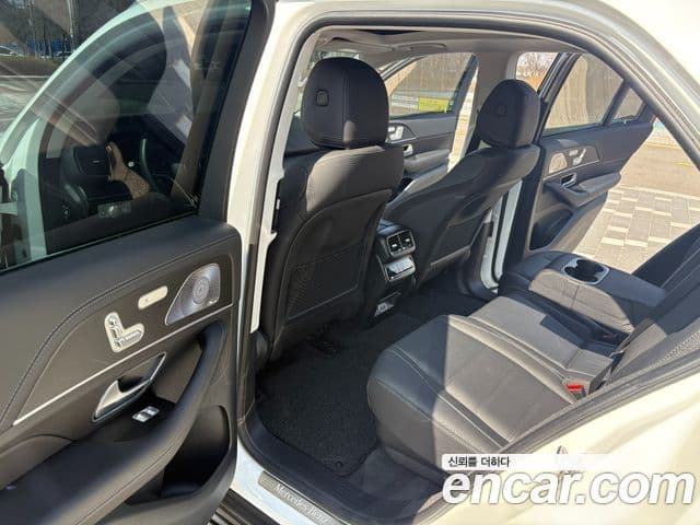 Mercedes-Benz GLE-Class 2025 — ფოტო 7/20