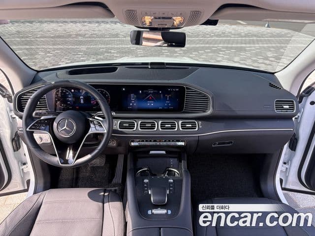 Mercedes-Benz GLE-Class 2025 — ფოტო 12/20