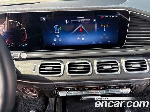 Mercedes-Benz GLE-Class 2025 — ფოტო 13/20
