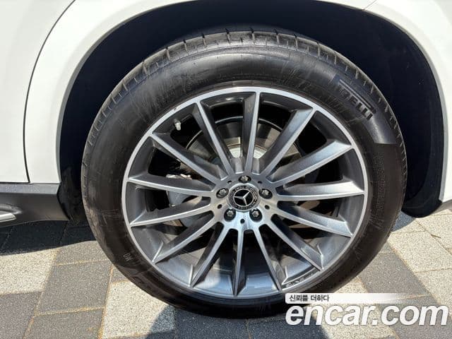 Mercedes-Benz GLE-Class 2025 — ფოტო 16/20
